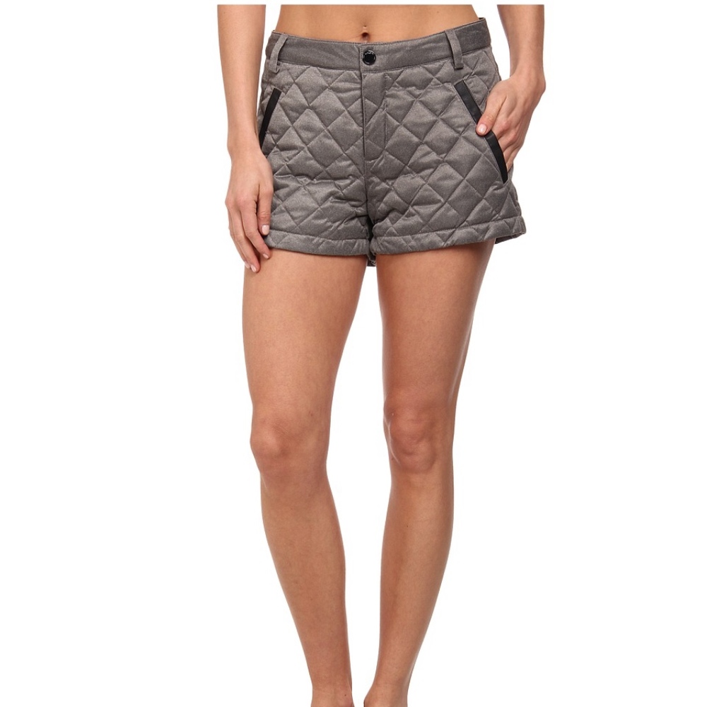 Adorable Lole Quilted Shorts Size Large